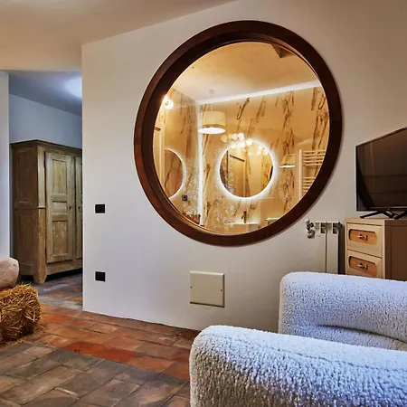 Cascina Mirandola Çiftlik konaklama